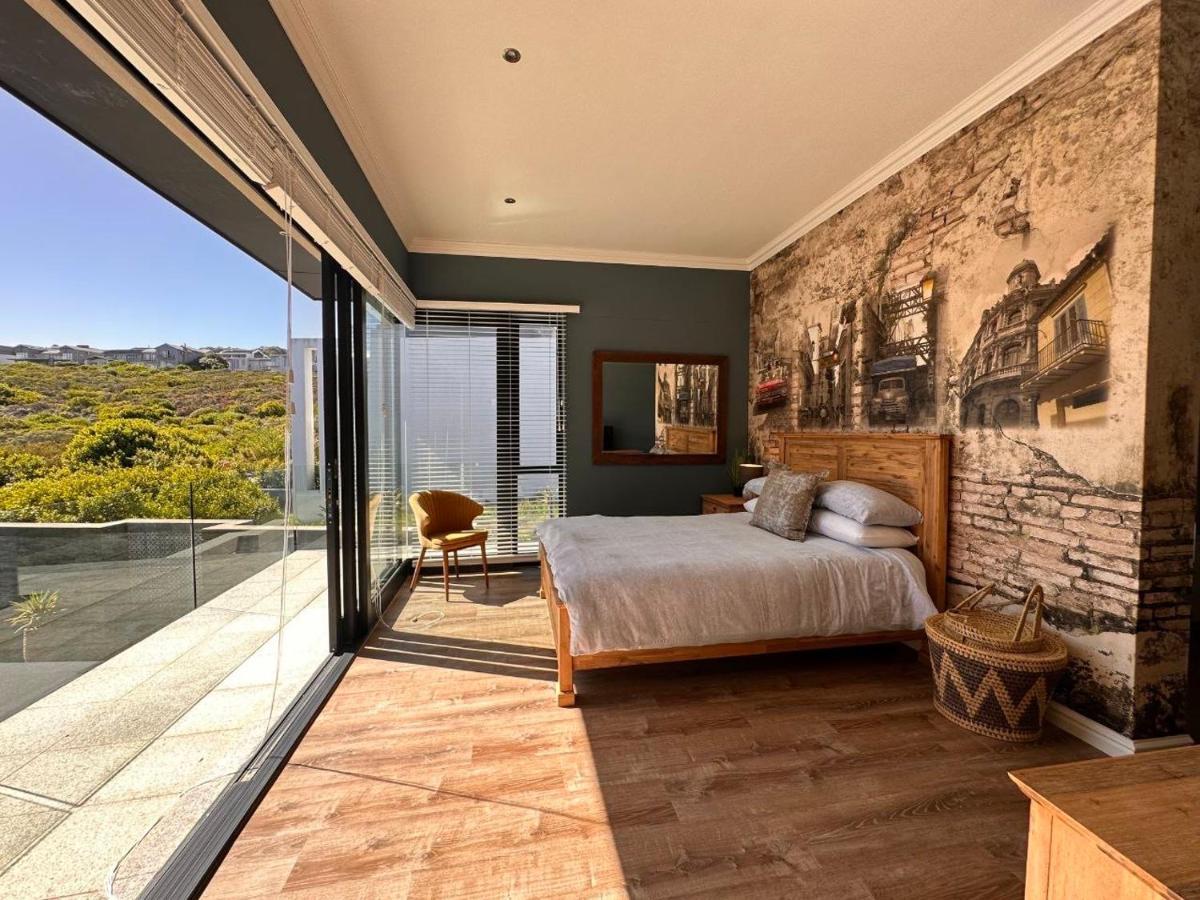 Luxury Home Located On Pinnacle Point Golf Estate Mossel Bay Exterior photo